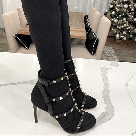 Valentino Garavani Rockstud M-Way over-the-knee boots  Valentino Garavani Rockstud Leather-trimmed Strech-knit Over-the-knee Boots 37.